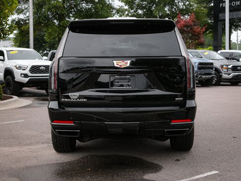 Used 2026 Cadillac Escalade Platinum Sport AWD/4WD image 9