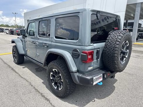 Used 2024 Jeep Wrangler Unlimited Rubicon 4xe AWD/4WD image 7