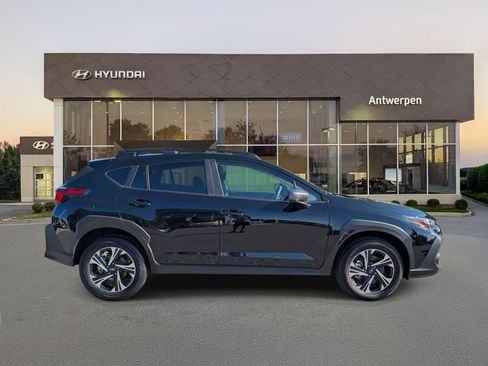 Used 2025 Subaru Crosstrek 2.5i Premium AWD/4WD image 2