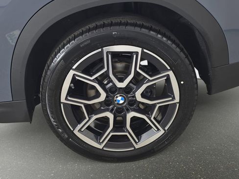 Used 2025 BMW X2 xDrive28i w/ Technology Package AWD/4WD image 37
