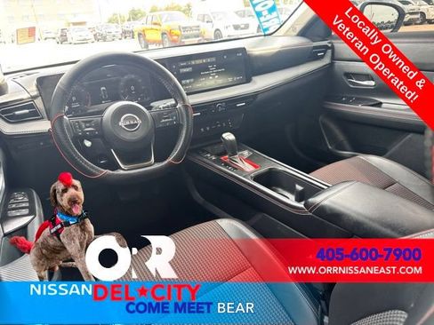 Used 2025 Nissan Kicks SR FWD image 12