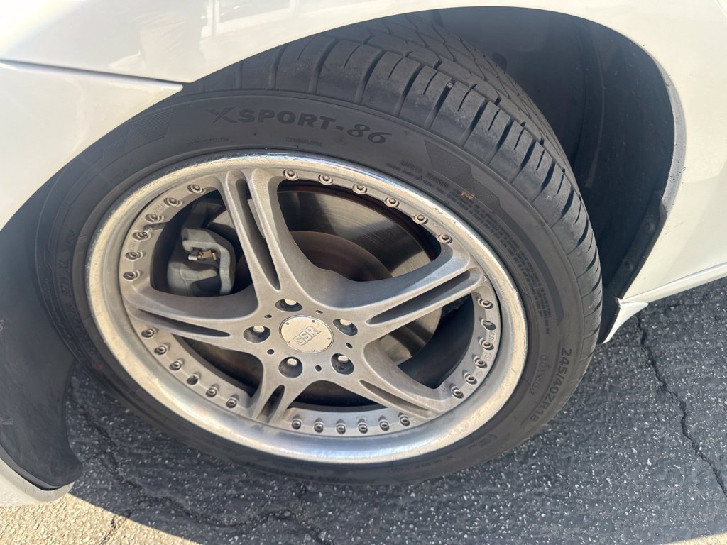 Used 2011 Nissan 370Z Touring RWD image 11