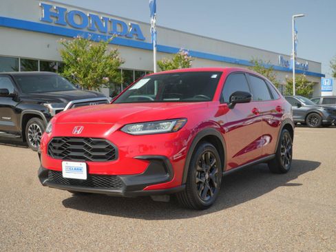 Used 2025 Honda HR-V Sport image 1