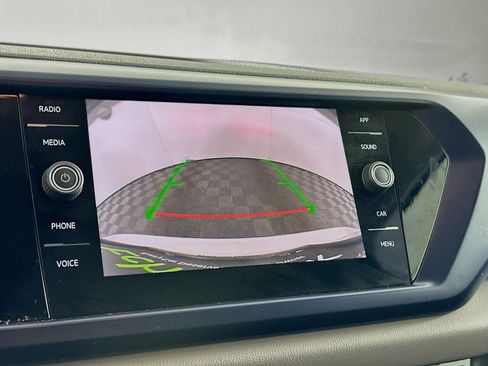 Used 2023 Volkswagen Taos SE w/ Black Wheel Package image 22