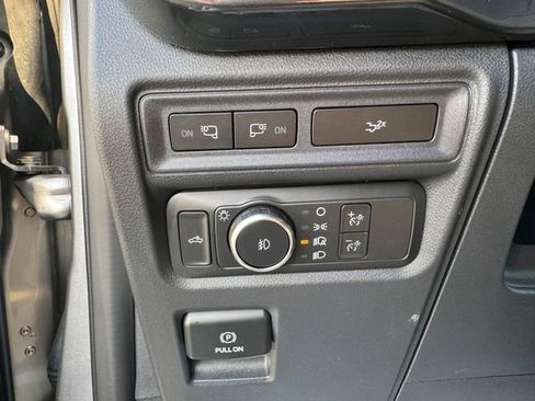 Used 2022 Ford F150 XLT w/ Equipment Group 302A High image 25