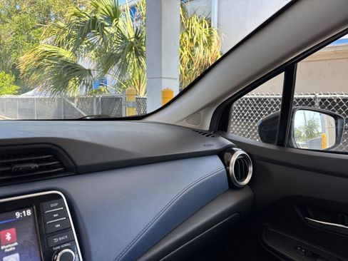 Used 2025 Nissan Versa SV FWD image 35