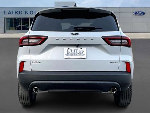 New 2026 Ford Escape ST-Line w/ Cold Weather Package image 4