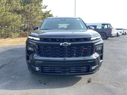 New 2026 Chevrolet Traverse RS w/ LPO, Floor Liner Package image 9