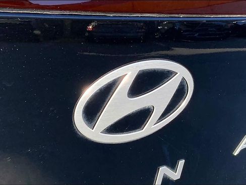 Certified 2025 Hyundai Kona SEL image 9