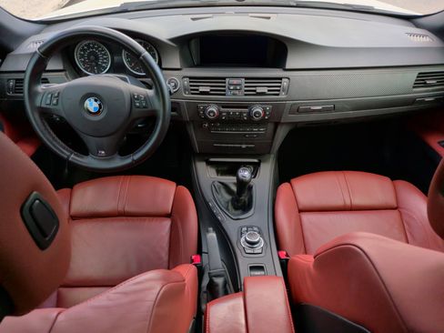 Used 2013 BMW M3 Convertible image 29