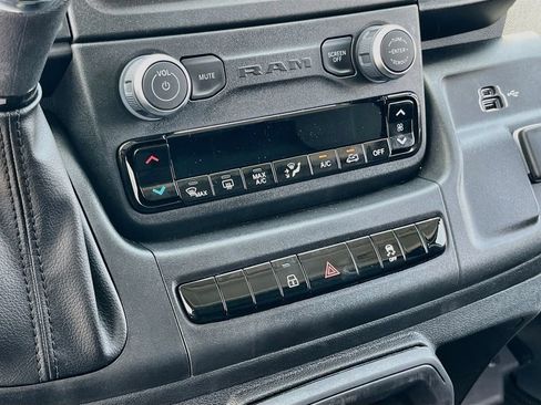 New 2026 RAM ProMaster 2500 w/ Convenience Group FWD image 14