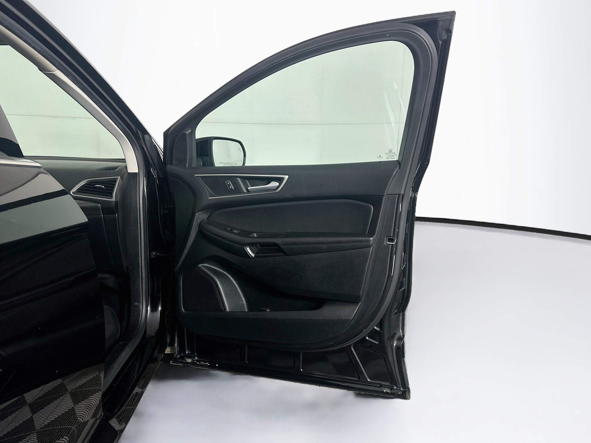 Used 2022 Ford Edge SEL AWD/4WD image 32