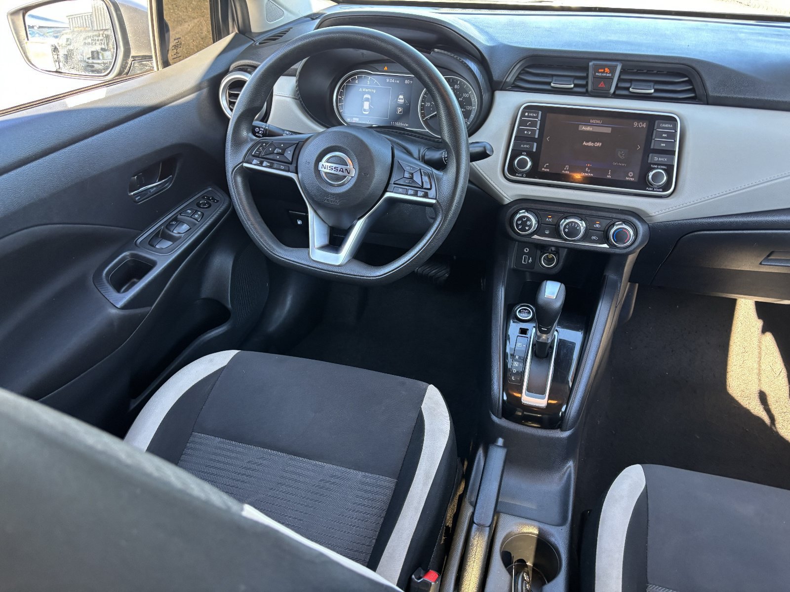 Used 2021 Nissan Versa SV FWD image 14