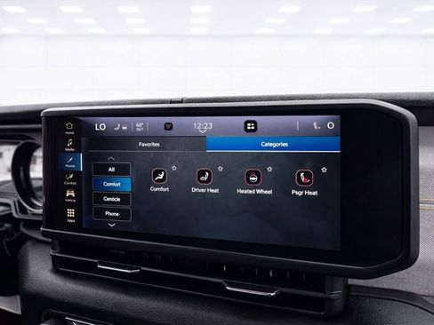 Used 2024 Jeep Wrangler Unlimited image 22