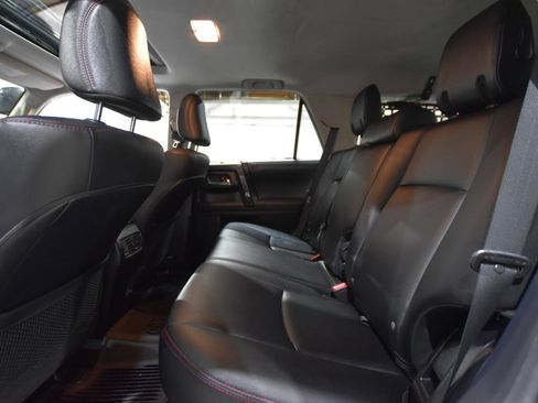 Used 2021 Toyota 4Runner Venture w/ Moonroof Package AWD/4WD image 55
