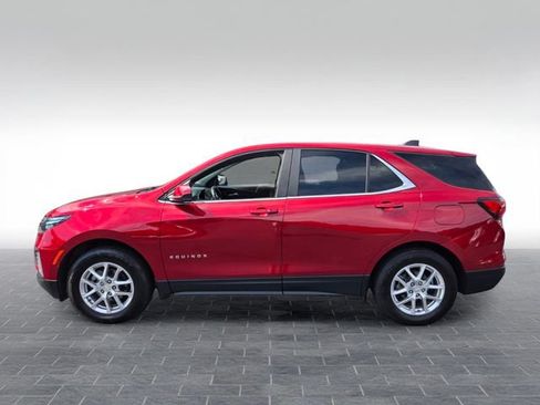 Used 2023 Chevrolet Equinox LT AWD/4WD image 4