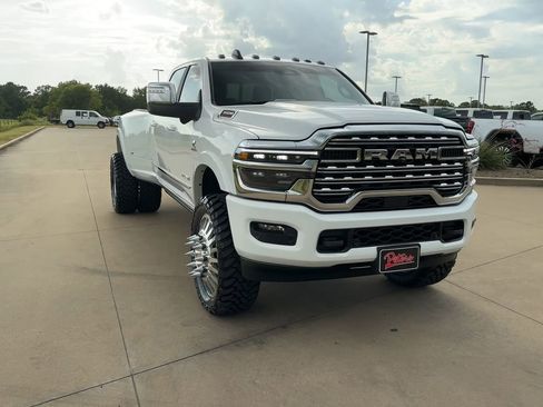 New 2025 RAM 3500 Limited image 3