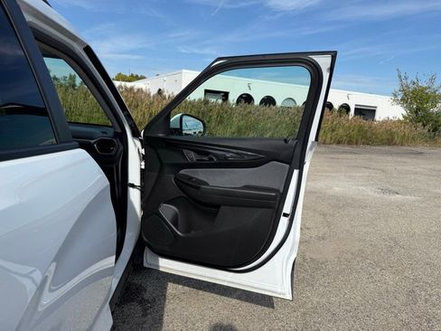 Used 2024 Chevrolet TrailBlazer LT w/ Driver Confidence Package image 20