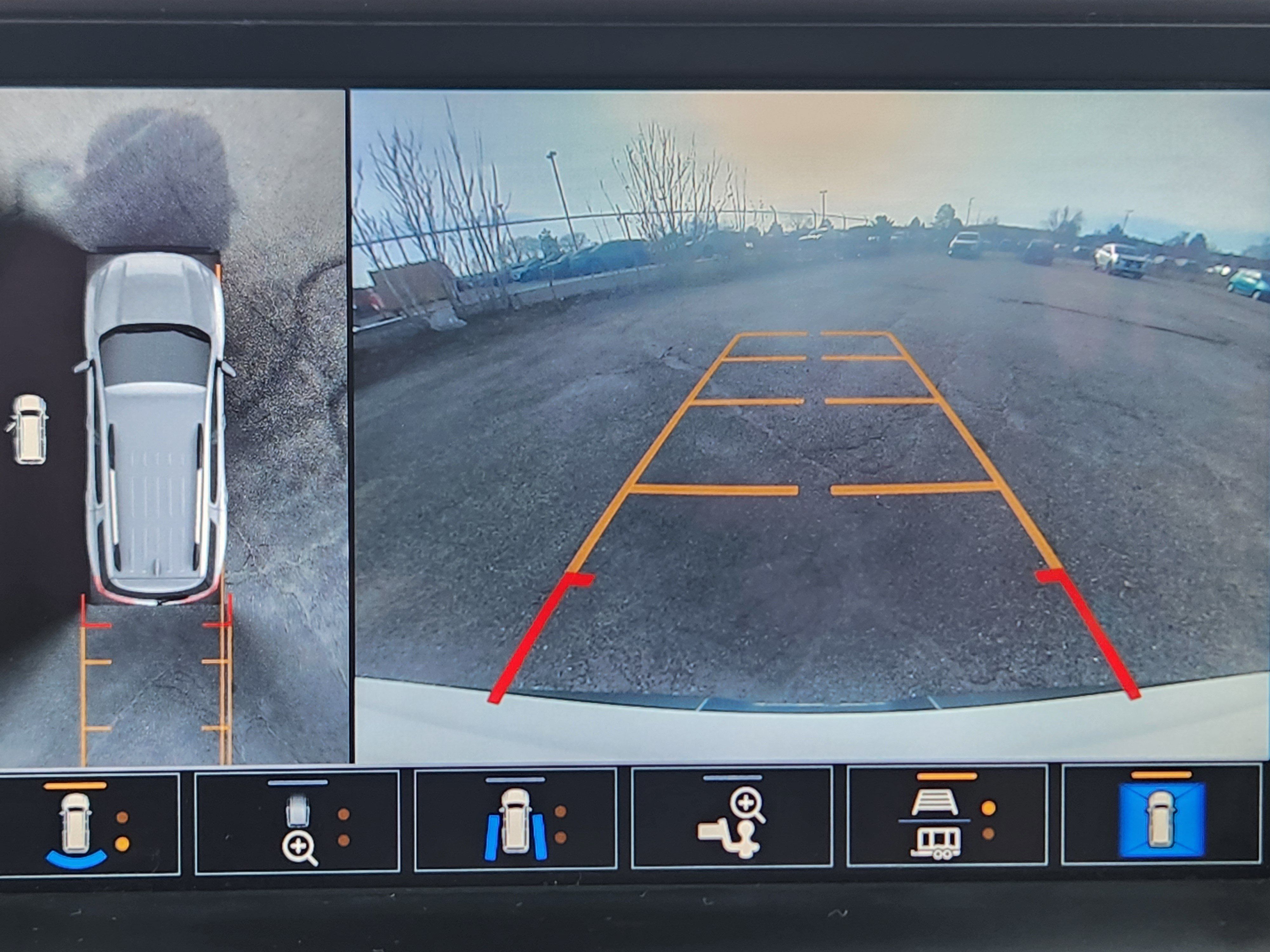 Used 2022 GMC Acadia AT4 w/ Technology Package AWD/4WD image 13