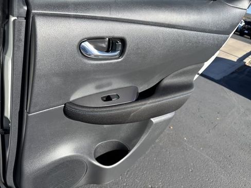 Certified 2025 Nissan Leaf S image 19