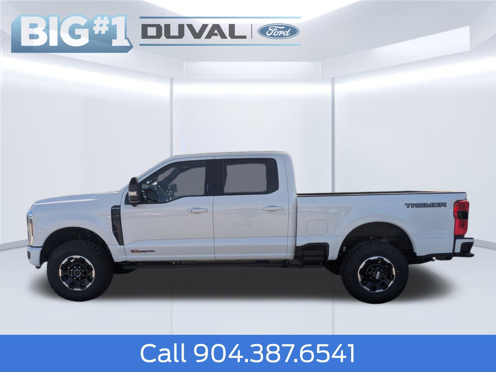 New 2026 Ford F250 Platinum w/ Tremor Off-Road Package AWD/4WD image 7
