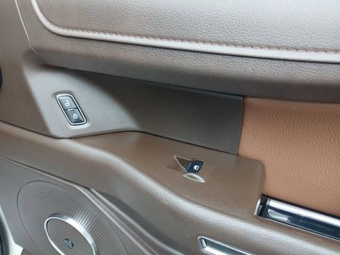Certified 2024 Ford Expedition King Ranch RWD image 16