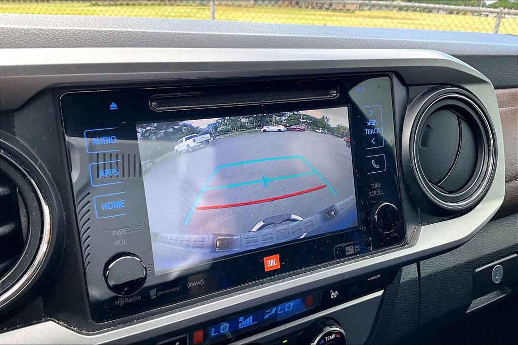 Used 2017 Toyota Tacoma Limited RWD image 23