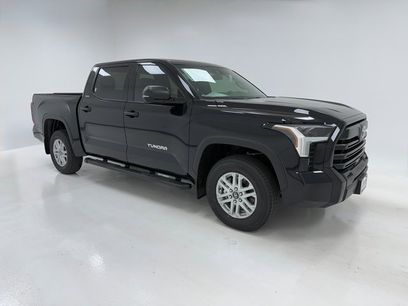 New 2026 Toyota Tundra SR5 w/ SR5 Convenience Package