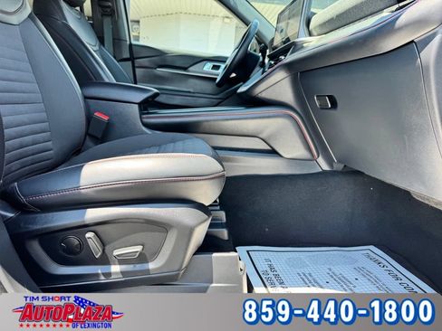 Used 2025 Ford Explorer ST-Line w/ ST-Line Street Pack AWD/4WD image 52