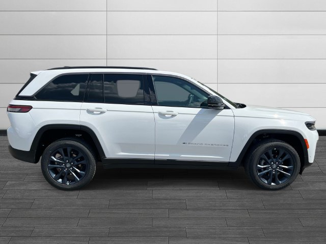 New 2026 Jeep Grand Cherokee Limited AWD/4WD image 3