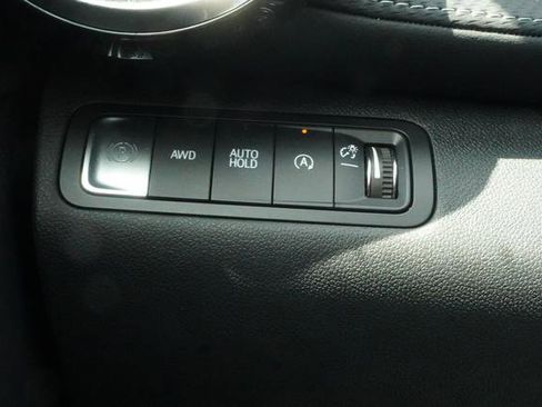 Used 2025 Chevrolet Equinox LT w/ Safety and Technology Package AWD/4WD image 15