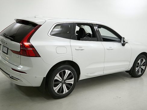 Certified 2023 Volvo XC60 T8 Plus image 10