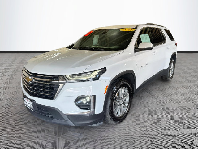 Used 2023 Chevrolet Traverse LT AWD/4WD image 3