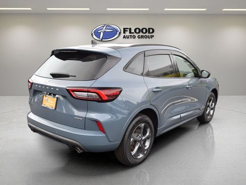 Certified 2023 Ford Escape ST-Line AWD/4WD image 4