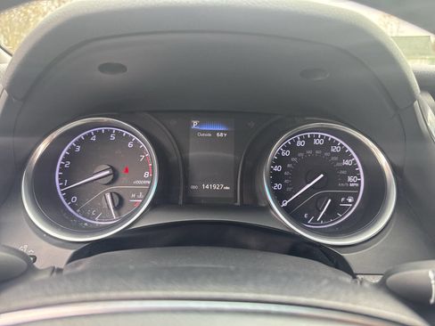 Used 2018 Toyota Camry LE image 11