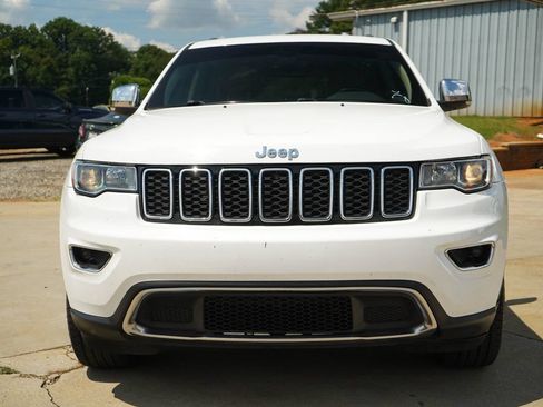 Used 2018 Jeep Grand Cherokee Limited w/ Trailer Tow Group IV AWD/4WD image 16
