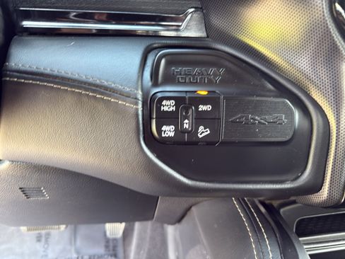 Used 2022 RAM 2500 Limited image 21