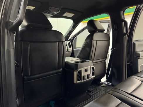Used 2022 Ford F350 Lariat w/ Black Appearance Package image 18