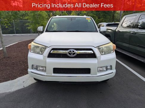 Used 2011 Toyota 4Runner Limited RWD image 2