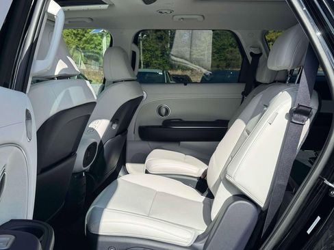 New 2026 Hyundai Palisade Calligraphy image 9