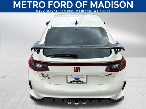 Used 2024 Honda Civic Type R image 10
