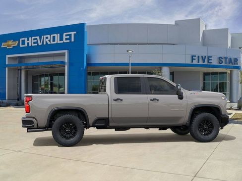 New 2026 Chevrolet Silverado 2500 ZR2 image 5