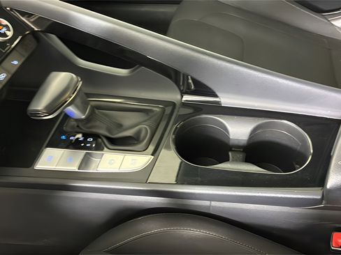 Used 2021 Hyundai Elantra SEL w/ Convenience Package image 14