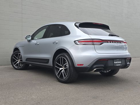 New 2026 Porsche Macan image 3