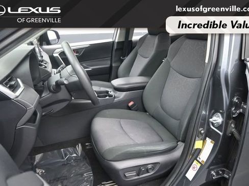 Used 2019 Toyota RAV4 XLE w/ Convenience Package FWD image 21