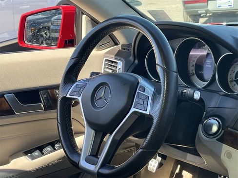 Used 2016 Mercedes-Benz E 400 4MATIC Coupe image 13