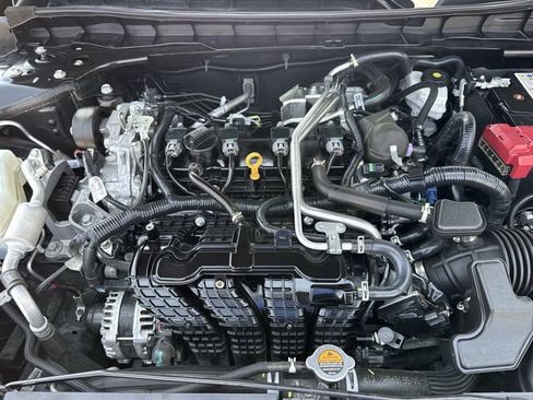 Used 2023 Nissan Altima 2.5 SR FWD image 32