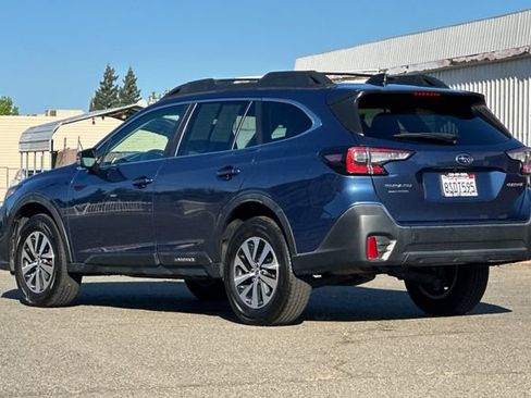 Used 2020 Subaru Outback Premium AWD/4WD image 6