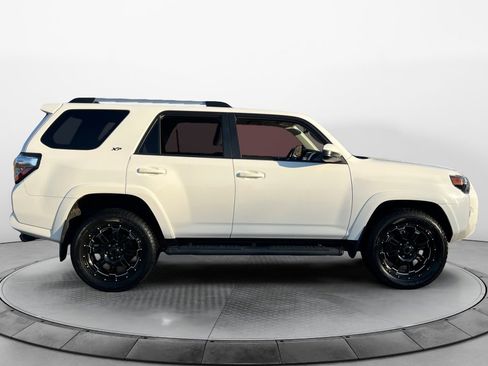 Used 2020 Toyota 4Runner SR5 image 8