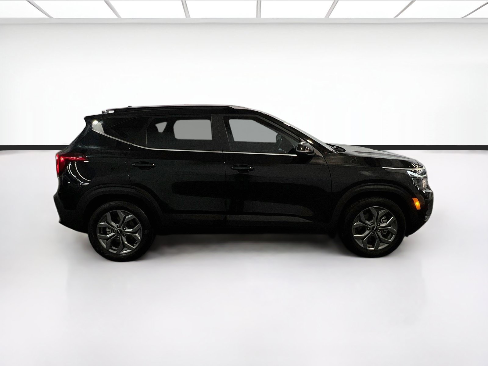 Used 2024 Kia Seltos S AWD/4WD image 24